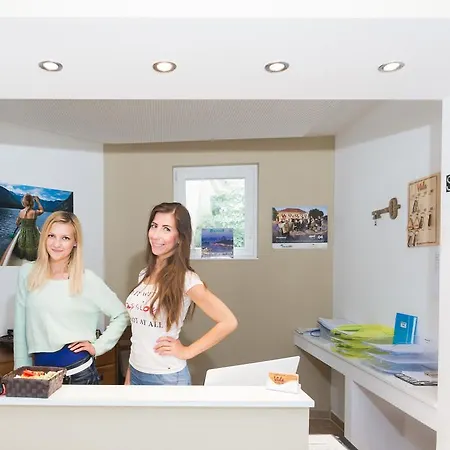 فندق مبيت وإفطار Slovenian House Vida 3*