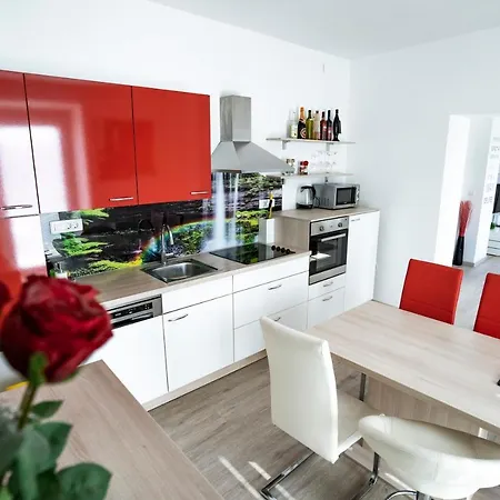 Slovenian House Vida 3*